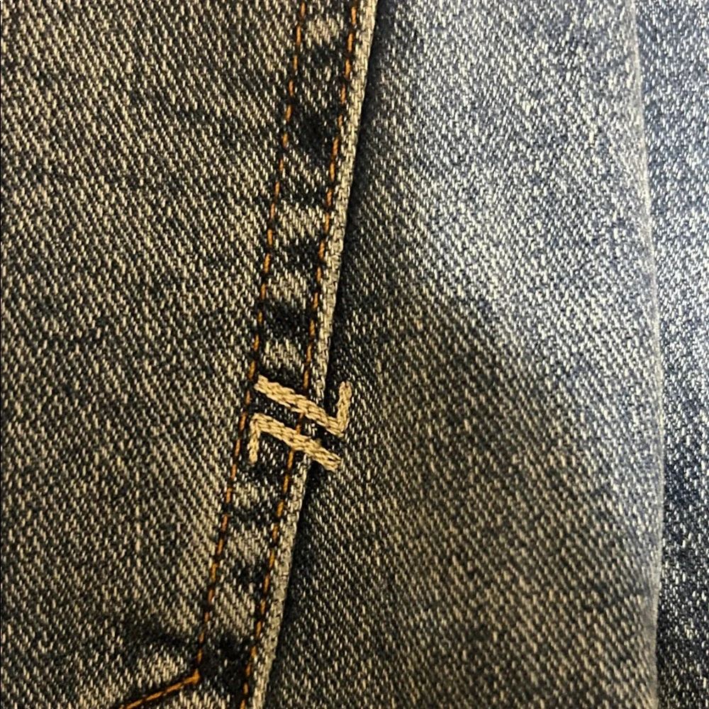 Women's American Eagle 77 Blue Flared Jeans - Picture 5 of 9